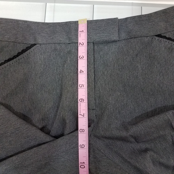 Tahari Gray Pant Suit 6P - Picture 9 of 16